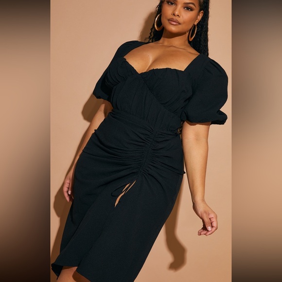 Plus Black Puff Sleeve Ruched Side Split Midi Dress from PrettyLittleThing - Picture 5 of 5